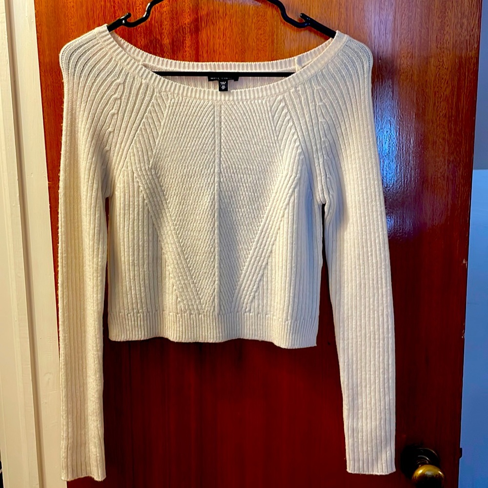 Express cream sweater. Cropped. Size Xsmall.
